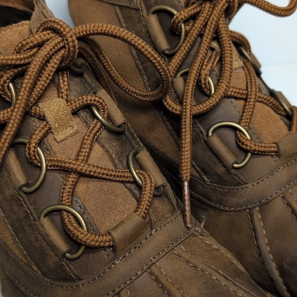 UGG Heather lace up bootie boots women's size 9 EU 40